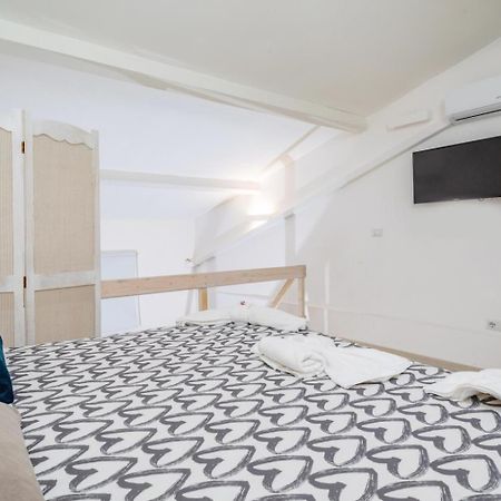 mungiBEDdu Apartment Catania Bagian luar foto