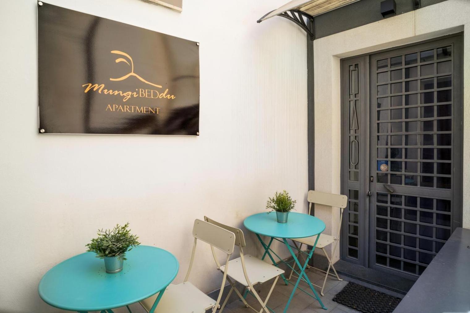 mungiBEDdu Apartment Catania Bagian luar foto