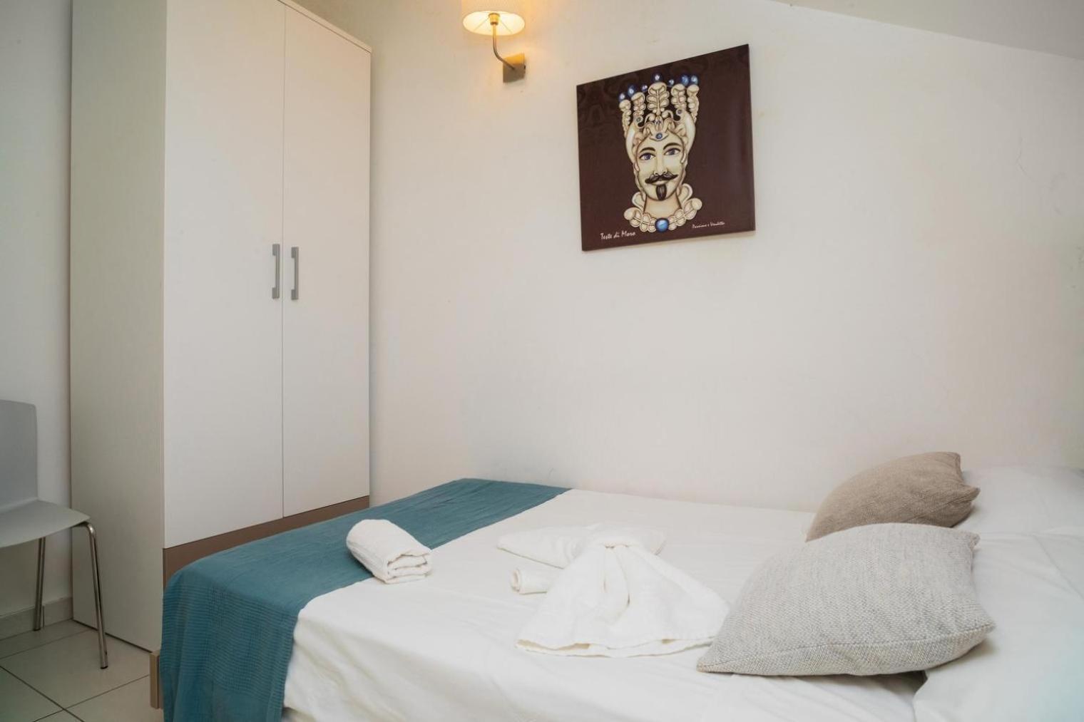 mungiBEDdu Apartment Catania Bagian luar foto