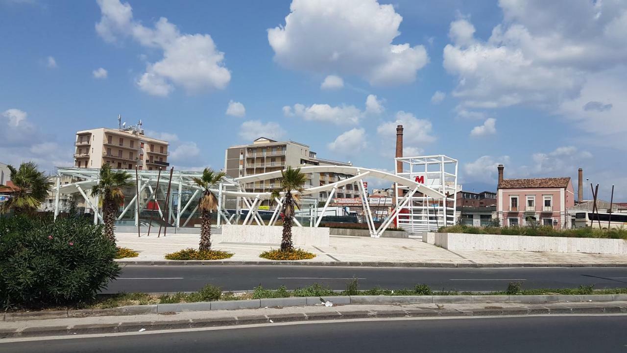 mungiBEDdu Apartment Catania Bagian luar foto